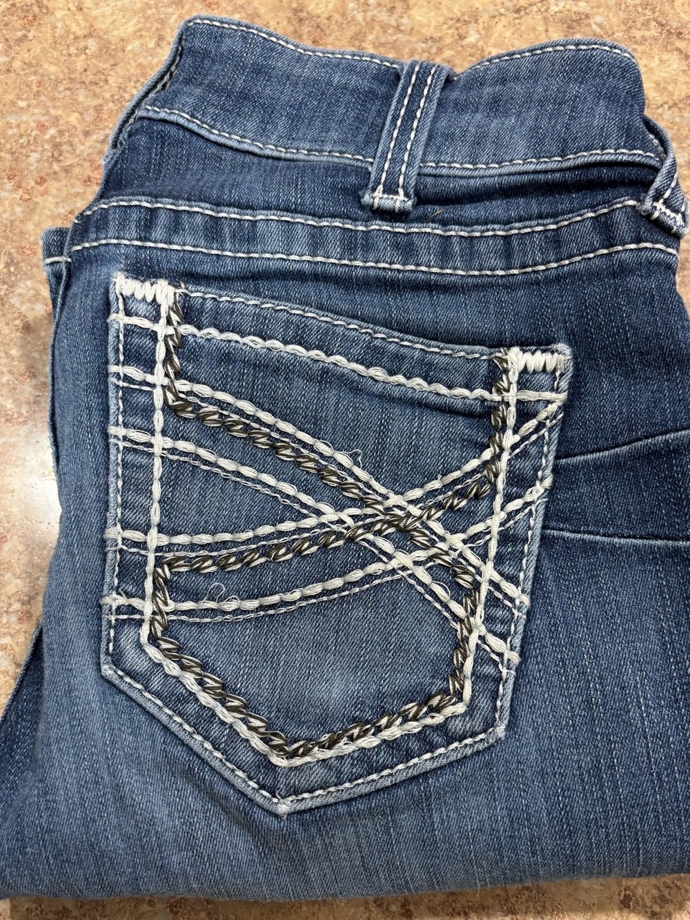 Women's Ariat Blue Denim Jeans with Contrast Pocket Stitching